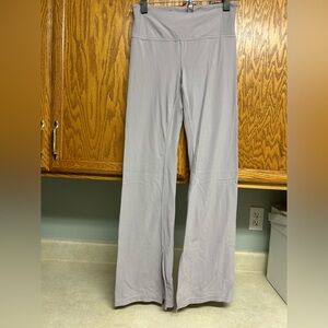 Athleta Lavender/grayish Pants size small
